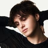 ДАВИД ТУРОВ