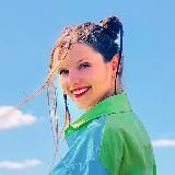 Кристина Дизайн Кристалл • Школа дизайна и нейросетей• Курсы по инфографике для Wildberries и Ozon • Карточки для маркетплейсов