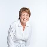 Нина Зверева: Семья и Школа