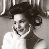 Та самая тётка с бигудями Пшеничка Ди