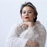 Мать на коне