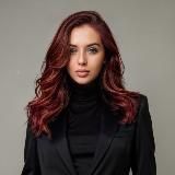 Красная Женщина