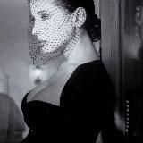 пальцы в чернилах.